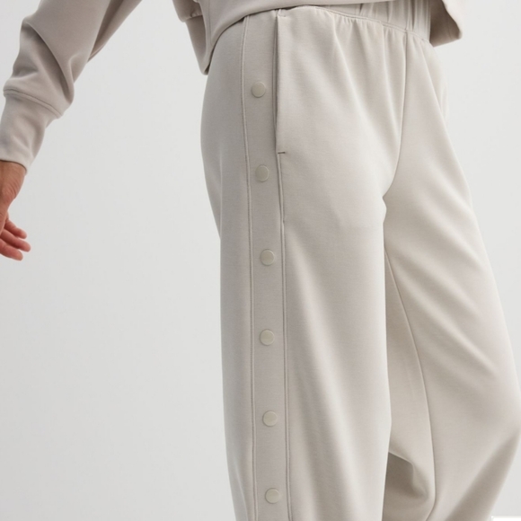 NWT FLX Women's High-Rise Wide Leg Pants Cream Sz XXL Long - Picture 3 of 4